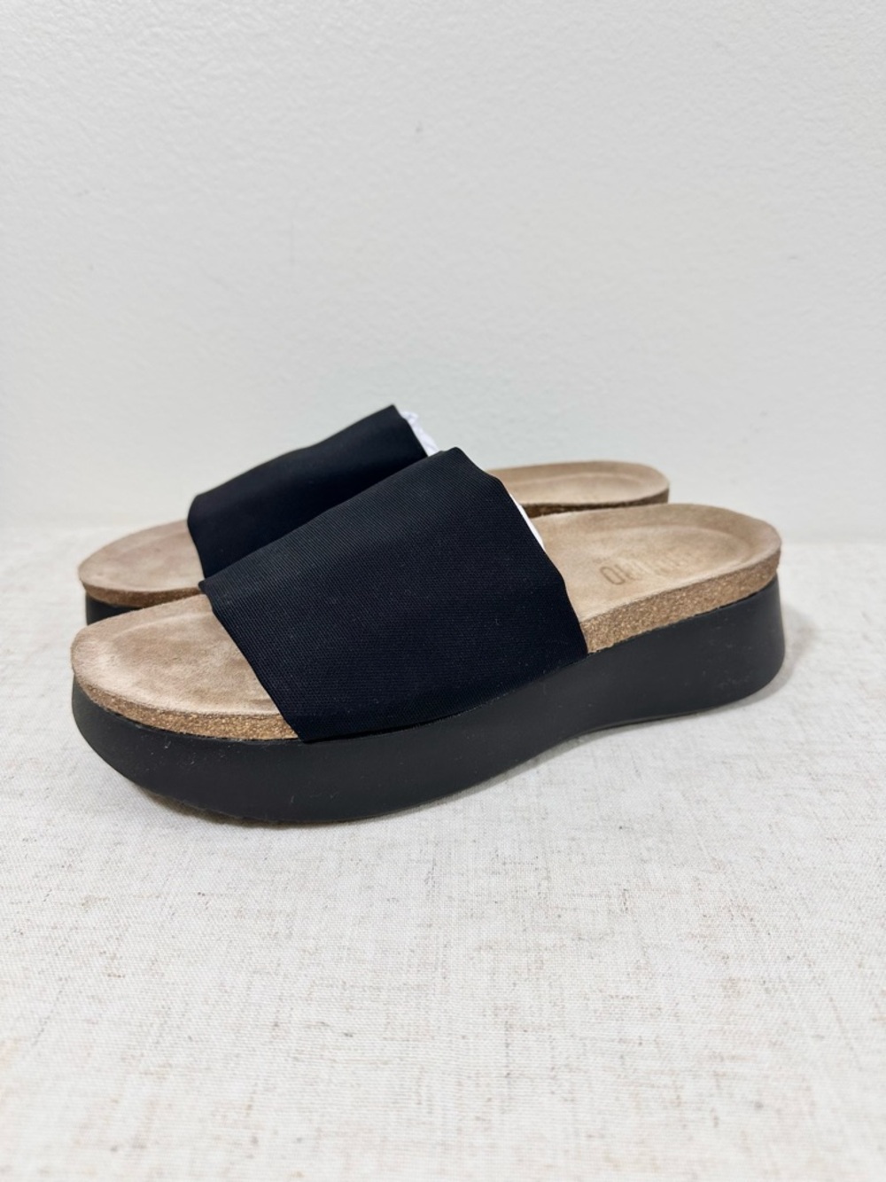 Munro Platform Slide Sandals 8.5 M Women’s Open Toe Cork Cushioned Footbed
